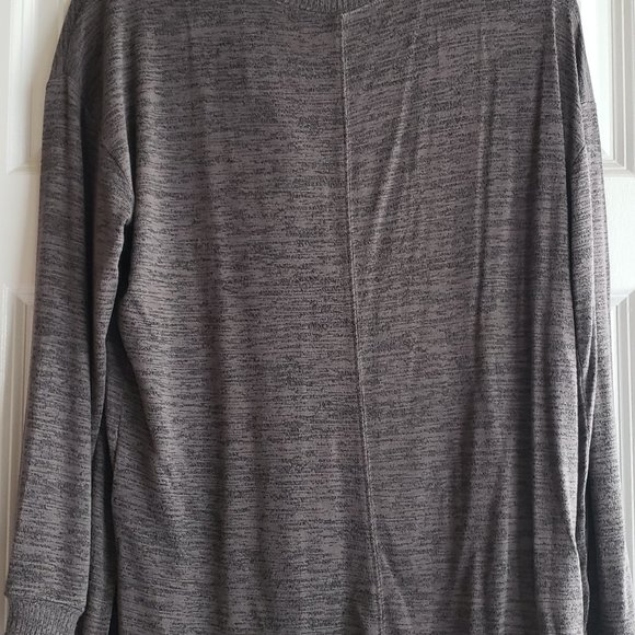 Grace and Lace - Snow Day Henley in Heathered Charcoal - Picture 3 of 8